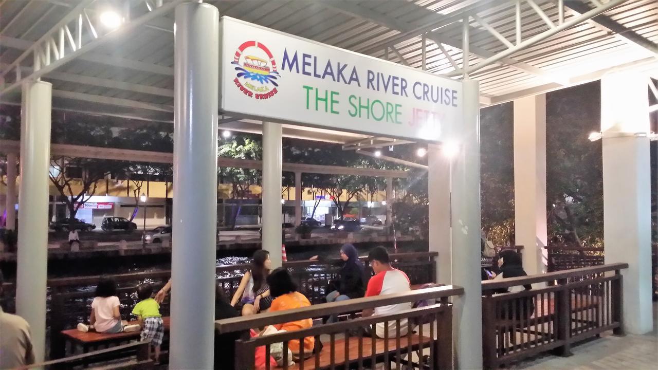 Riverside Melaka @ Shore Residences Exterior photo