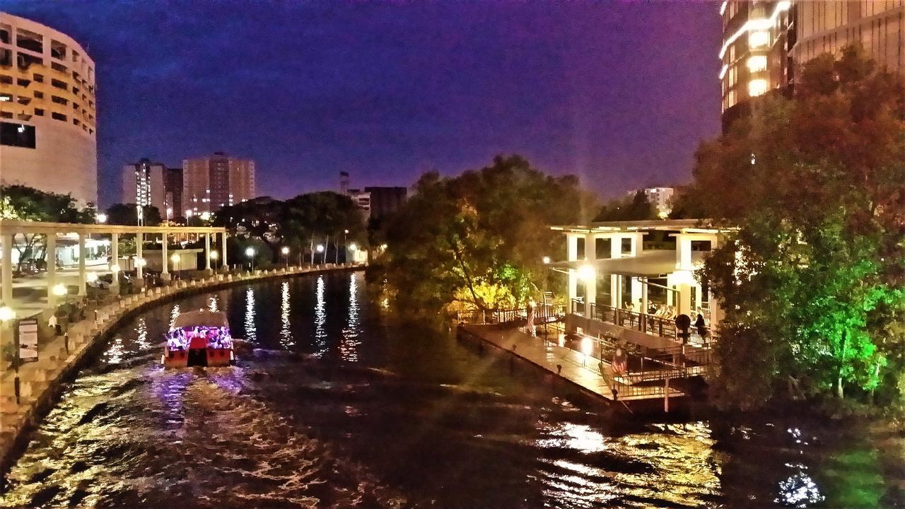 Riverside Melaka @ Shore Residences Exterior photo